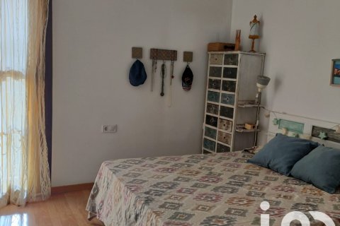 Apartment for sale in Barcelona, Spain 4 bedrooms, 121 sq.m. No. 152954 - photo 28