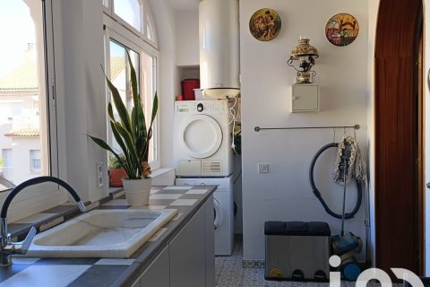 Apartment for sale in Barcelona, Spain 4 bedrooms, 121 sq.m. No. 152954 - photo 3