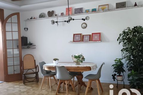 Apartment for sale in Barcelona, Spain 4 bedrooms, 121 sq.m. No. 152954 - photo 8