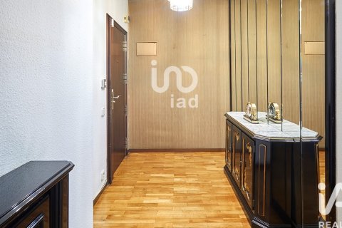 Lägenhet till salu i Barcelona, Spanien 4 sovrum, 147 kvm. Nr. 152950 - foto 5