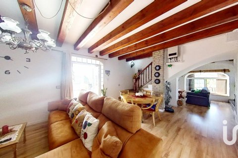 Dom w El Vendrell, Tarragona, Hiszpania 4 sypialnie, 277 mkw. nr 152948 – zdjęcie 22