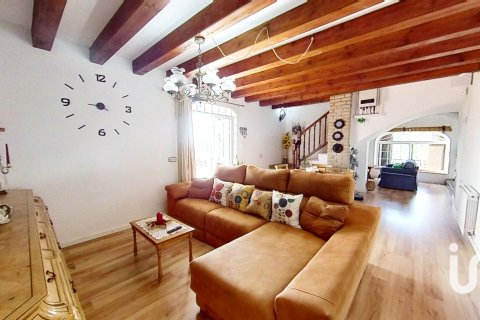 Dom w El Vendrell, Tarragona, Hiszpania 4 sypialnie, 277 mkw. nr 152948 – zdjęcie 14