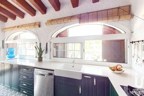 Dom w El Vendrell, Tarragona, Hiszpania 4 sypialnie, 277 mkw. nr 152948 – zdjęcie 26