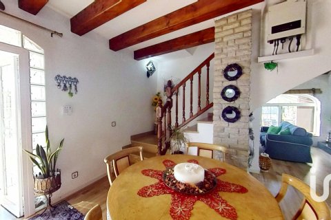 Dom w El Vendrell, Tarragona, Hiszpania 4 sypialnie, 277 mkw. nr 152948 – zdjęcie 10