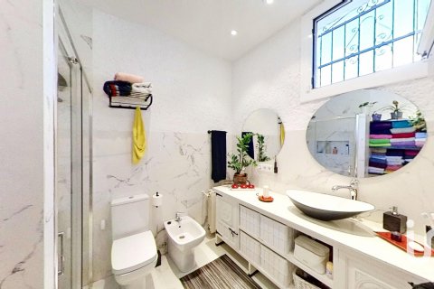 Dom w El Vendrell, Tarragona, Hiszpania 4 sypialnie, 277 mkw. nr 152948 – zdjęcie 18