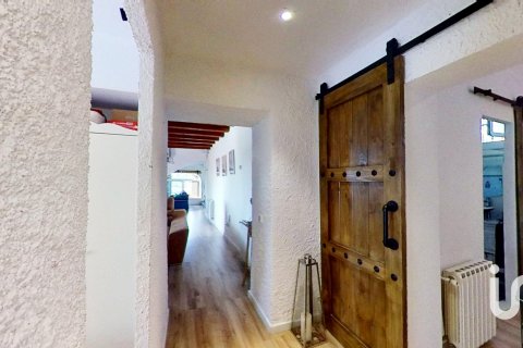 Dom w El Vendrell, Tarragona, Hiszpania 4 sypialnie, 277 mkw. nr 152948 – zdjęcie 17