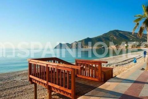 Kattohuoneisto myytävänä Benidorm, Alicante, Espanja, 4 makuuhuonetta, 137 m2 No. 70700 - kuva 13