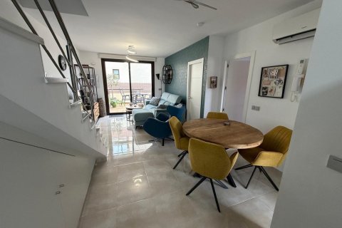 Penthouse for sale in Cabo Roig, Alicante, Spain 3 bedrooms, 83 sq.m. No. 168333 - photo 9