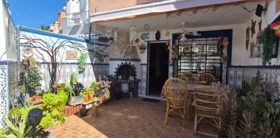 Dom w Torrevieja, Alicante, Hiszpania 2 sypialnie, 75 mkw. nr 168331