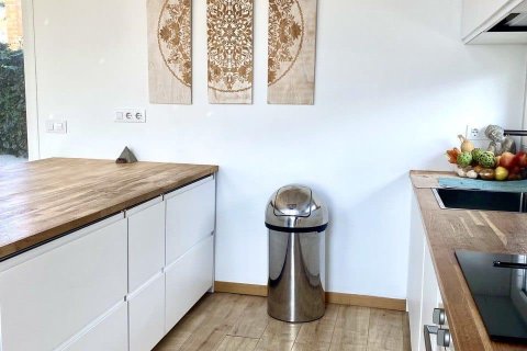 Talo myytävänä Alella, Barcelona, Espanja, 2 makuuhuonetta, 135 m2 No. 153344 - kuva 7