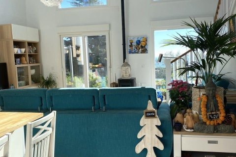 Talo myytävänä Alella, Barcelona, Espanja, 2 makuuhuonetta, 135 m2 No. 153344 - kuva 6