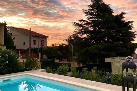 Talo myytävänä Alella, Barcelona, Espanja, 2 makuuhuonetta, 135 m2 No. 153344 - kuva 27