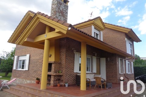 Dzīvoklis pārdošanā Garrafe de Torio, Leon, Spānijā 6 istabas, 270 m2 Nr. 173348 - attēls 2