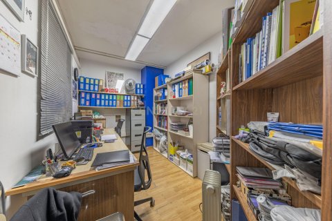 Retail store for sale in Barcelona, Spain 93 sq.m. No. 167162 - photo 15