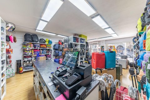 Retail store for sale in Barcelona, Spain 93 sq.m. No. 167162 - photo 8