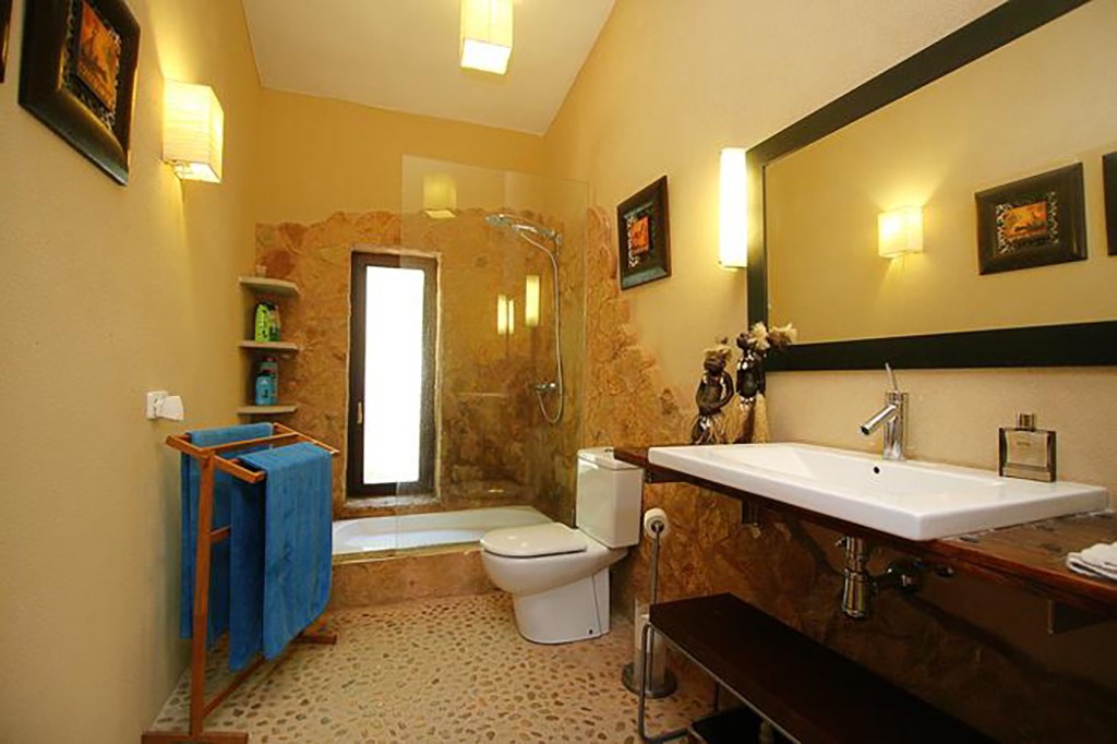Villa a Esporles, Mallorca, Spagna 3 camere da letto, 220 mq. N° 147915