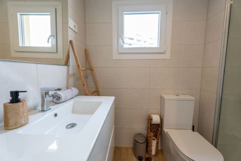 Lägenhet till salu i Torrevieja, Alicante, Spanien 98 kvm. Nr. 181656 - foto 12