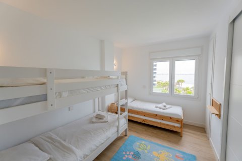Lägenhet till salu i Torrevieja, Alicante, Spanien 98 kvm. Nr. 181656 - foto 20