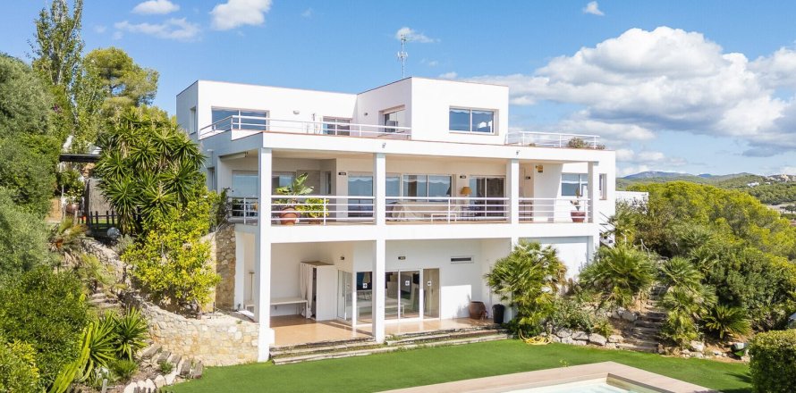 Māja Sitges, Barcelona, Spānijā 7 istabas, 450 m2 Nr. 161755