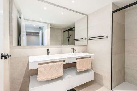 Huoneisto myytävänä Sitges, Barcelona, Espanja, 2 makuuhuonetta, 108 m2 No. 161753 - kuva 18