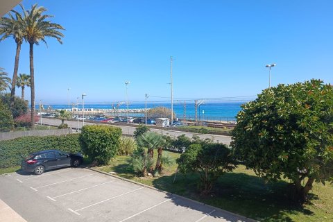 Продажа квартиры в Вилассар-де-Мар, Барселона, Испания 3 спальни, 134м2 №161756 - фото 2