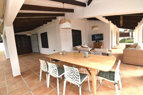 Продажа виллы в Санта-Пола, Аликанте, Испания 4 спальни, 406м2 №180801 - фото 16