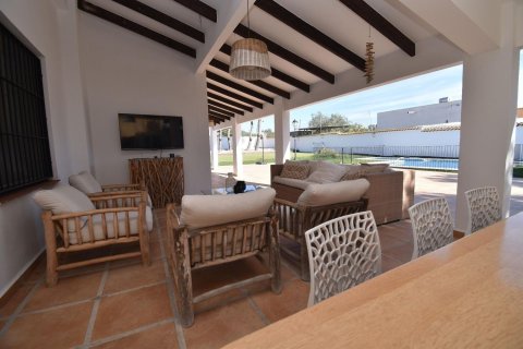Продажа виллы в Санта-Пола, Аликанте, Испания 4 спальни, 406м2 №180801 - фото 13