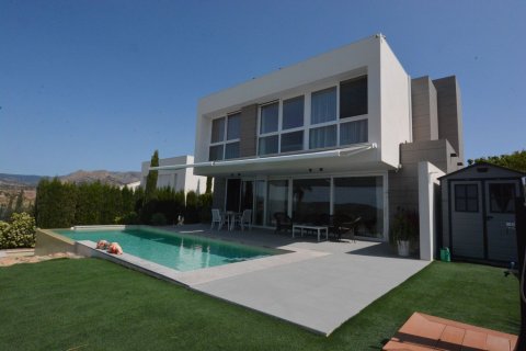 Villa a Benidorm, Alicante, Spagna 3 camere da letto, 350 mq. N° 181003
