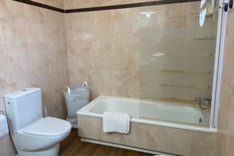 Apartamento en venta en Pilar de la Horadada, Alicante, España 2 dormitorios, 84 m2 No. 180999 - foto 7