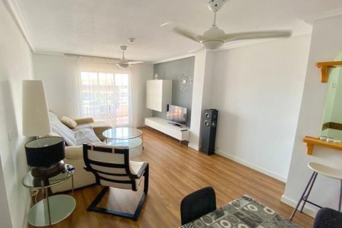 Apartamento en venta en Pilar de la Horadada, Alicante, España 2 dormitorios, 84 m2 No. 180999 - foto 6
