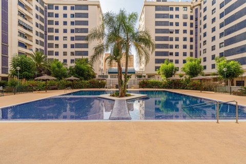 Apartamento en Alicante, España 3 dormitorios, 122 m2 No. 181000
