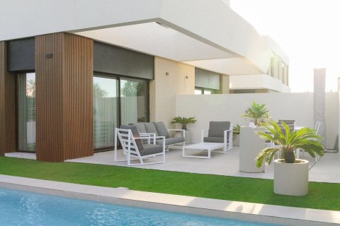 Villa till salu i Alicante, Spanien 3 sovrum, 204 kvm. Nr. 181002 - foto 2