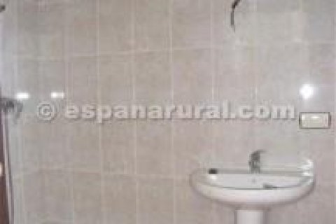 Māja pārdošanā Baza, Granada, Spānijā 3 istabas, 100 m2 Nr. 184190 - attēls 4
