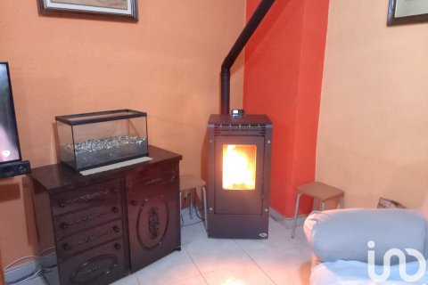 Casa adosada en venta en Llorenc Del Penedes, Tarragona, España 4 dormitorios, 270 m2 No. 153700 - foto 5