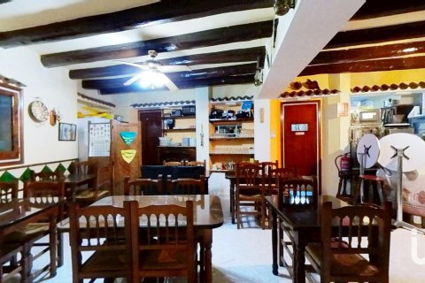 Casa adosada en venta en Llorenc Del Penedes, Tarragona, España 4 dormitorios, 270 m2 No. 153700 - foto 25