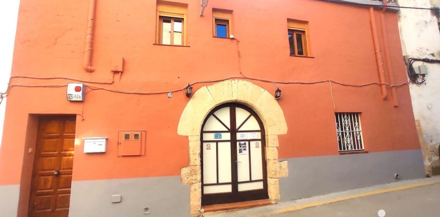 Casa adosada en Llorenc Del Penedes, Tarragona, España 4 dormitorios, 270 m2 No. 153700