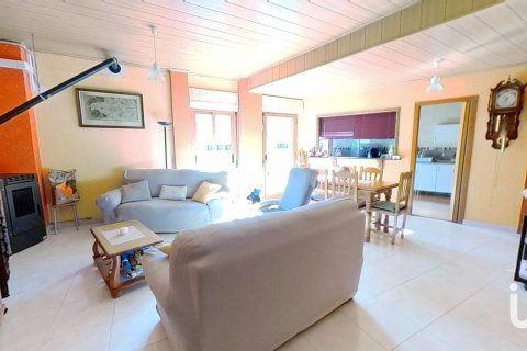 Casa adosada en venta en Llorenc Del Penedes, Tarragona, España 4 dormitorios, 270 m2 No. 153700 - foto 2