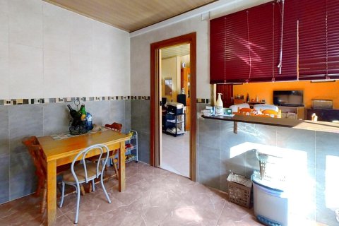 Casa adosada en venta en Llorenc Del Penedes, Tarragona, España 4 dormitorios, 270 m2 No. 153700 - foto 7