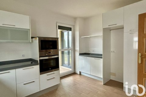 Talo myytävänä Valverde de la Virgen, Leon, Espanja, 4 makuuhuonetta, 258 m2 No. 153696 - kuva 2