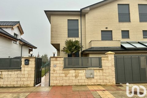 Talo myytävänä Valverde de la Virgen, Leon, Espanja, 4 makuuhuonetta, 258 m2 No. 153696 - kuva 5