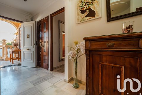 Talo myytävänä Rincon de la Victoria, Malaga, Espanja, 6 makuuhuonetta, 244 m2 No. 153695 - kuva 15