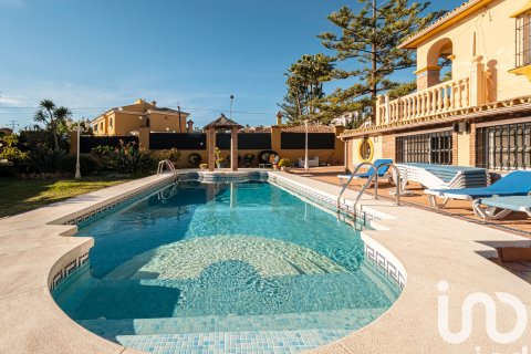 Talo myytävänä Rincon de la Victoria, Malaga, Espanja, 6 makuuhuonetta, 244 m2 No. 153695 - kuva 2