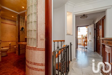 Talo myytävänä Rincon de la Victoria, Malaga, Espanja, 6 makuuhuonetta, 244 m2 No. 153695 - kuva 18