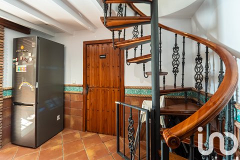 Talo myytävänä Rincon de la Victoria, Malaga, Espanja, 6 makuuhuonetta, 244 m2 No. 153695 - kuva 9