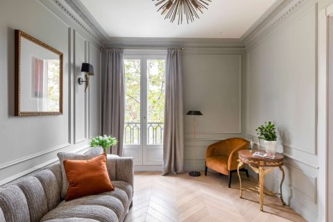 Apartament w L'Eixample, Barcelona, Hiszpania 4 sypialnie, 201 mkw. nr 171972 – zdjęcie 3