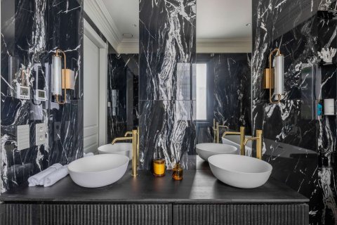 Apartament w L'Eixample, Barcelona, Hiszpania 4 sypialnie, 201 mkw. nr 171972 – zdjęcie 16