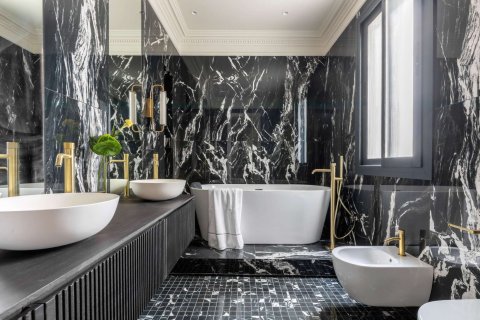 Apartament w L'Eixample, Barcelona, Hiszpania 4 sypialnie, 201 mkw. nr 171972 – zdjęcie 15