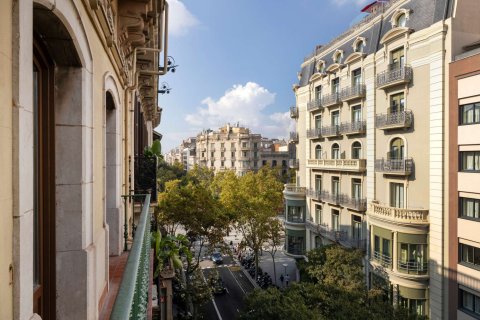 Apartament w L'Eixample, Barcelona, Hiszpania 3 sypialnie, 198 mkw. nr 171971 – zdjęcie 15