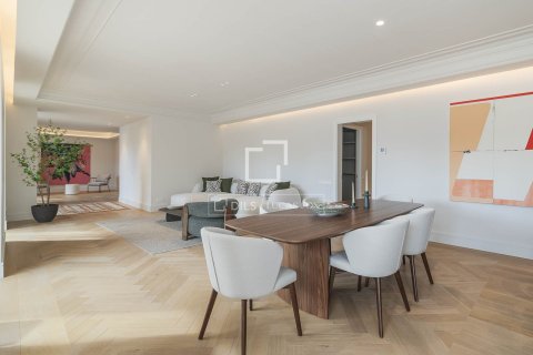 Apartamento en venta en Barcelona, España 4 dormitorios, 273 m2 No. 150804 - foto 13