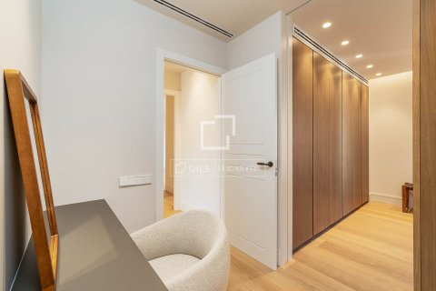 Apartamento en venta en Barcelona, España 4 dormitorios, 273 m2 No. 150804 - foto 29